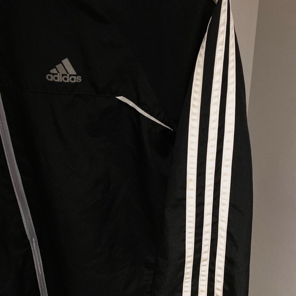 Adidas Wind Breaker - Picture 5 of 7